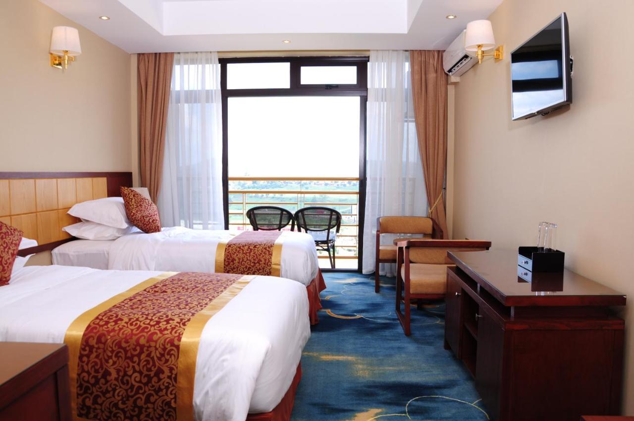 Hotel Triangle Mbarara エクステリア 写真