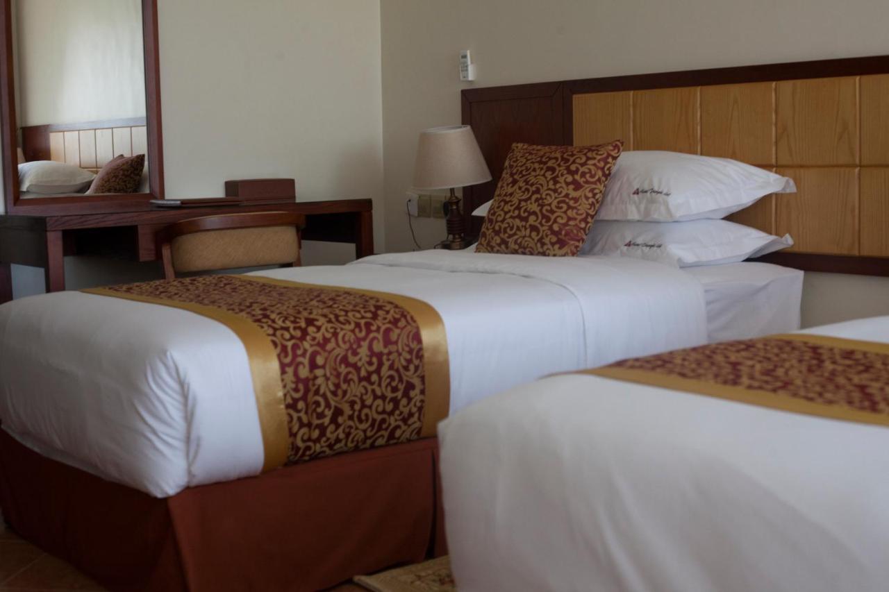 Hotel Triangle Mbarara エクステリア 写真