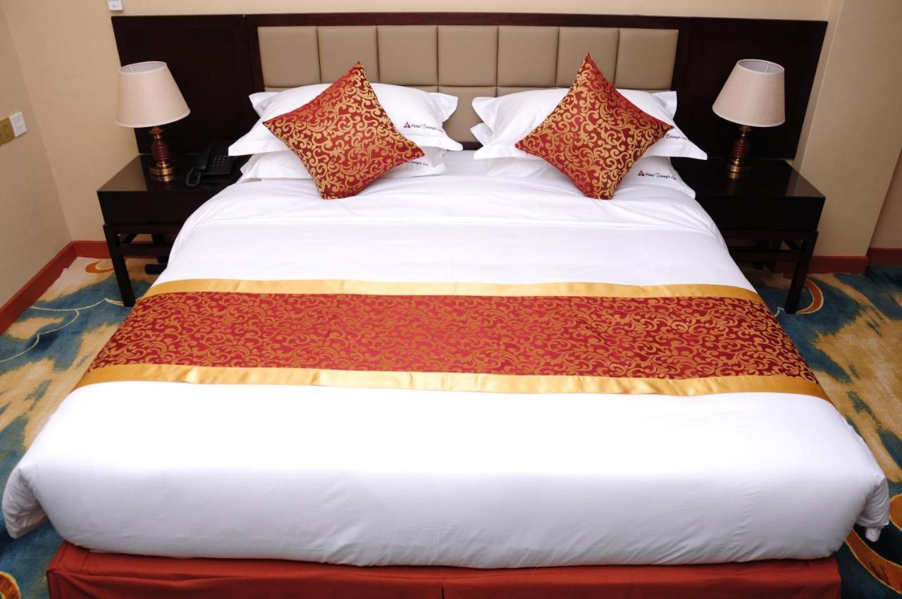 Hotel Triangle Mbarara エクステリア 写真