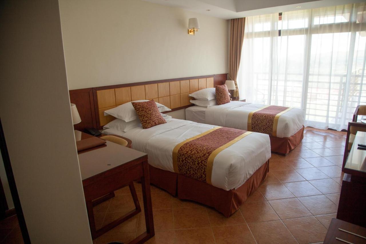 Hotel Triangle Mbarara エクステリア 写真